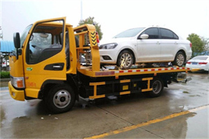 合浦附近拖车救援24小时服务热线