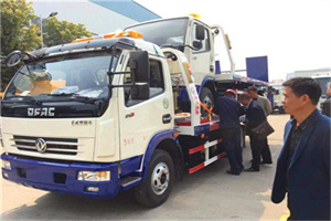 合浦汽车道路救援拖车价格